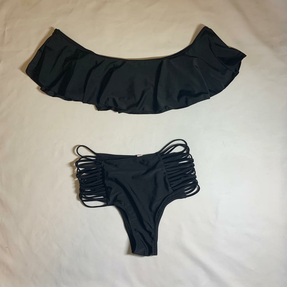 NWOT Black Off The Shoulder Flutter Swimsuit